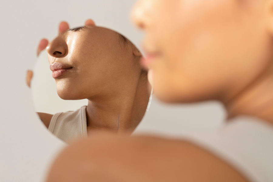 Si notas que tu rostro ha perdido frescura y luminosidad, es el momento ideal para confiar en HydraFacial Barcelona, el tratamiento más innovador para regenerar la piel después de la exposición solar.